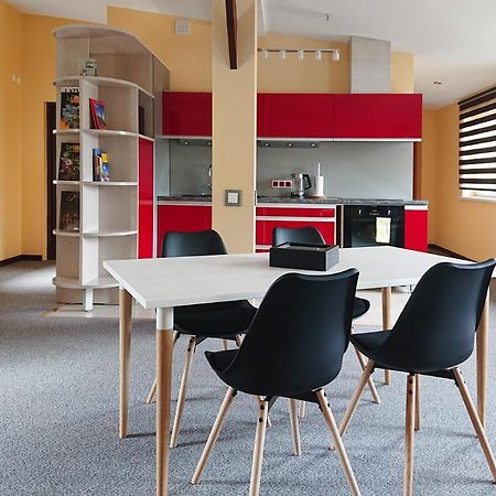 Riga City Center Quiet Apartment With Free Private Parking エクステリア 写真